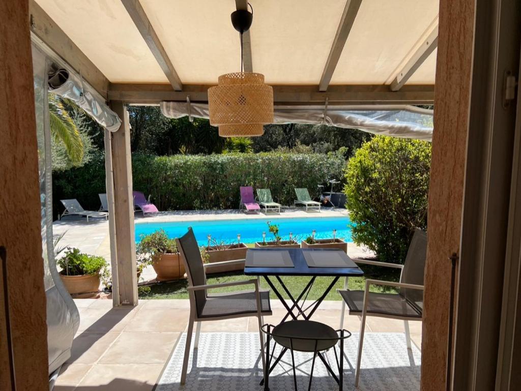 Les Ilets De L'Eau Blanche Apartment Cavalaire-sur-Mer Exterior photo